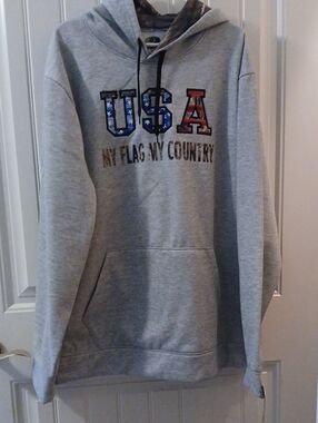 Mossy Oak Gray USA Graphic Hoodie with Flag Lettering